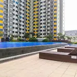 Nice And Comfy Studio At Springlake Summarecon Apartment By Travelio