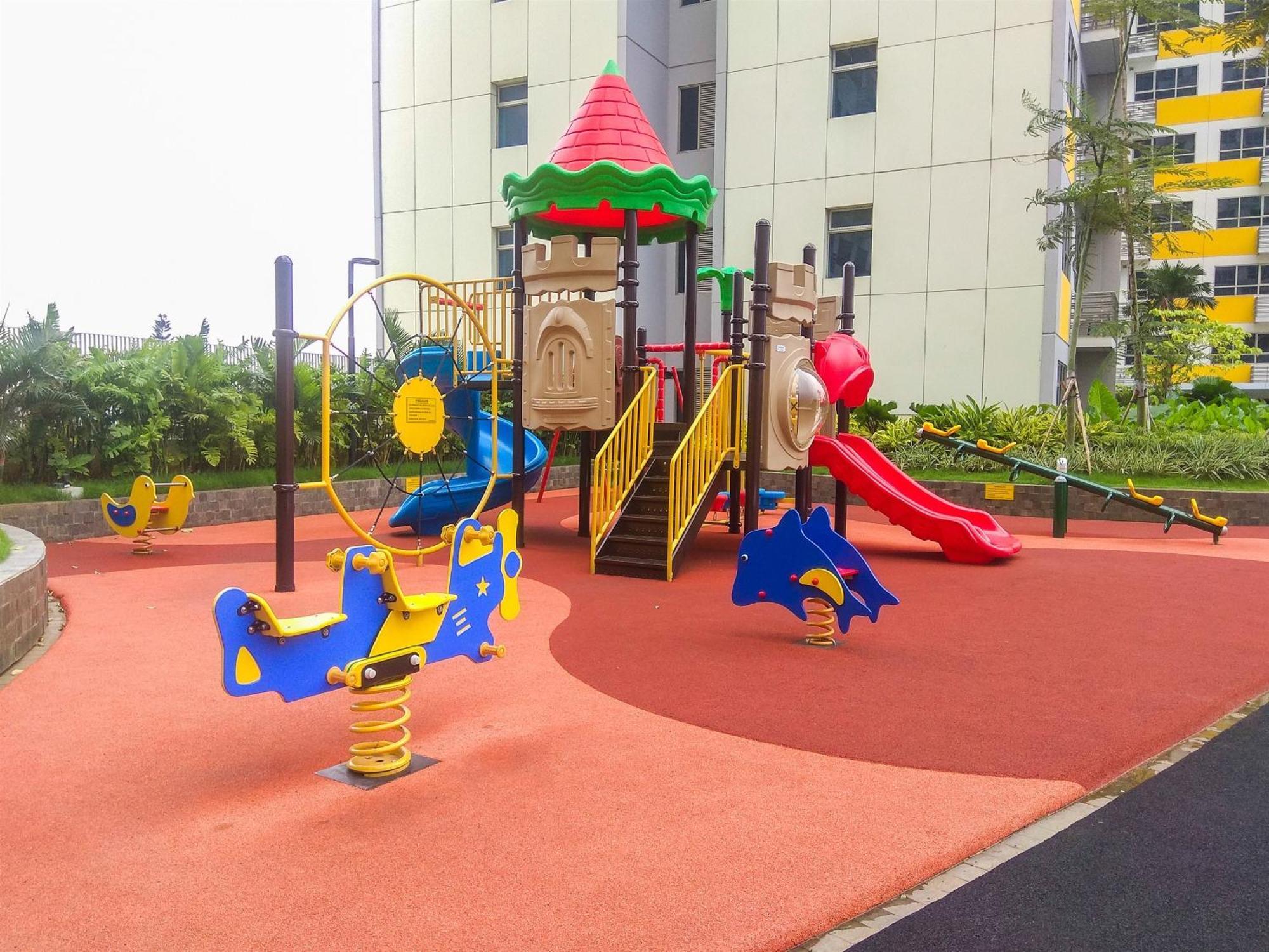 And Comfy At Springlake Summarecon By Travelio *