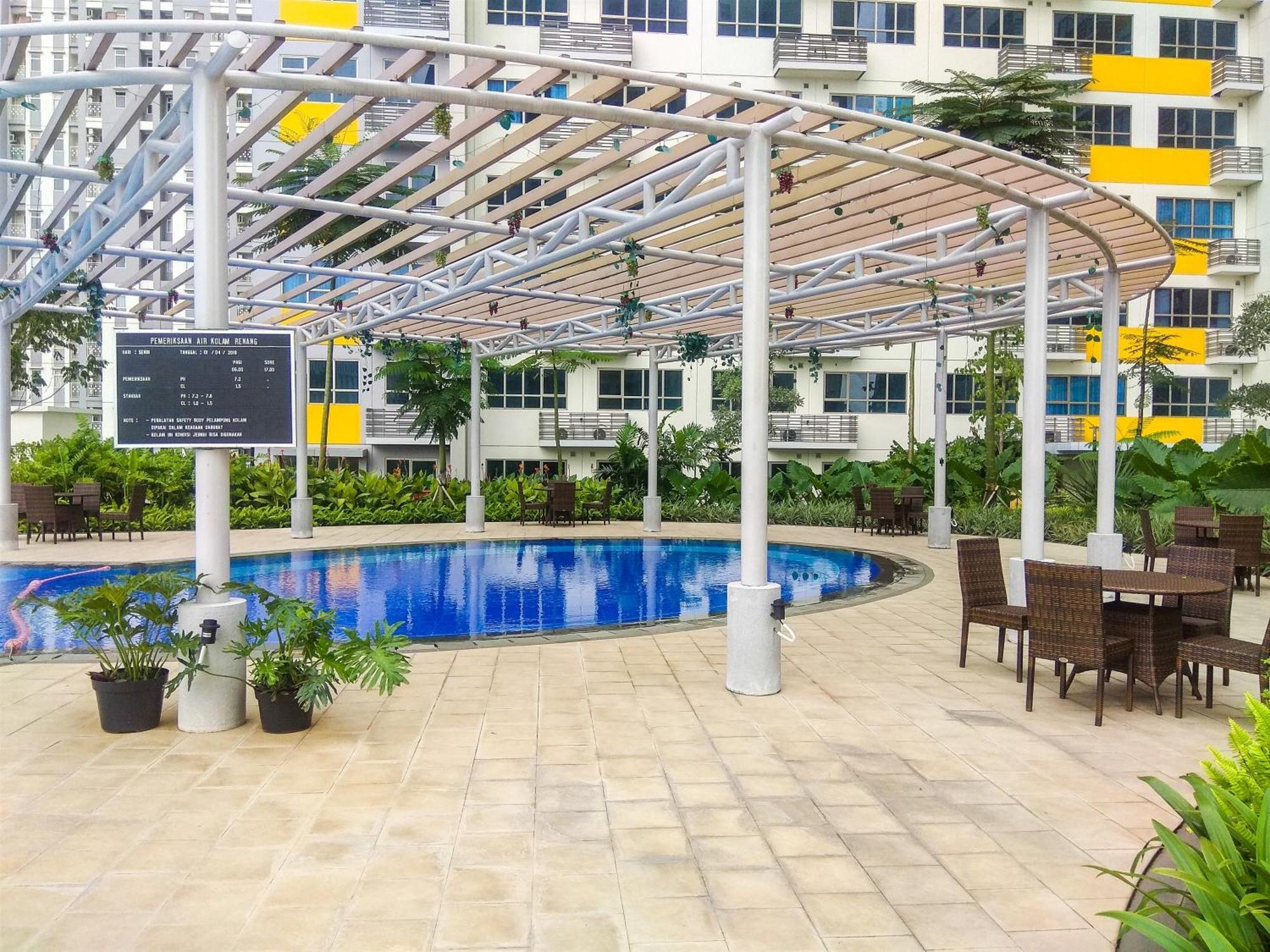 And Comfy At Springlake Summarecon By Travelio *