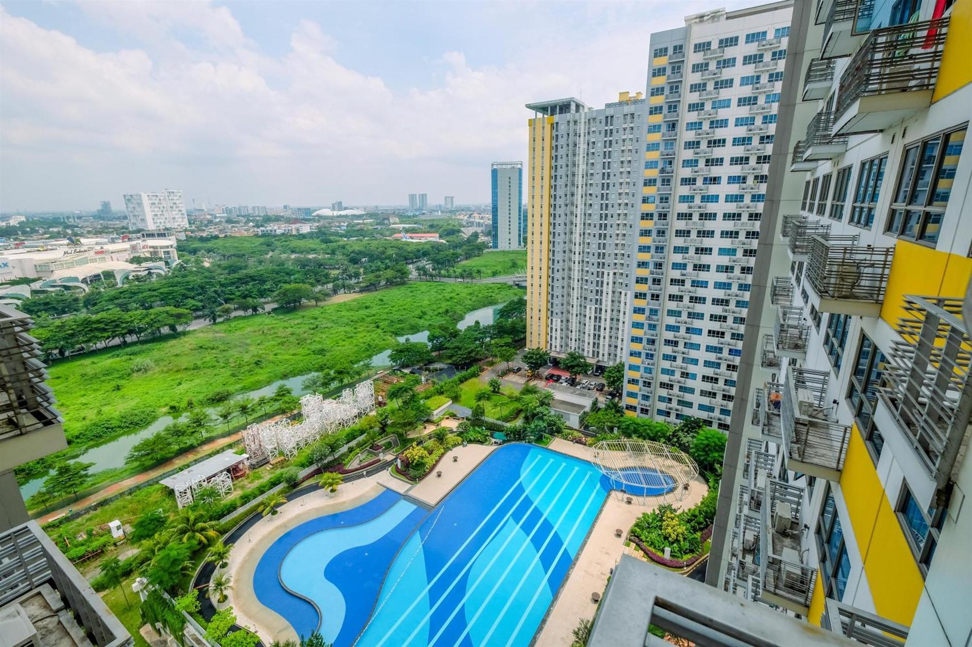 Apartemen And Comfy At Springlake Summarecon By Travelio Bekasi