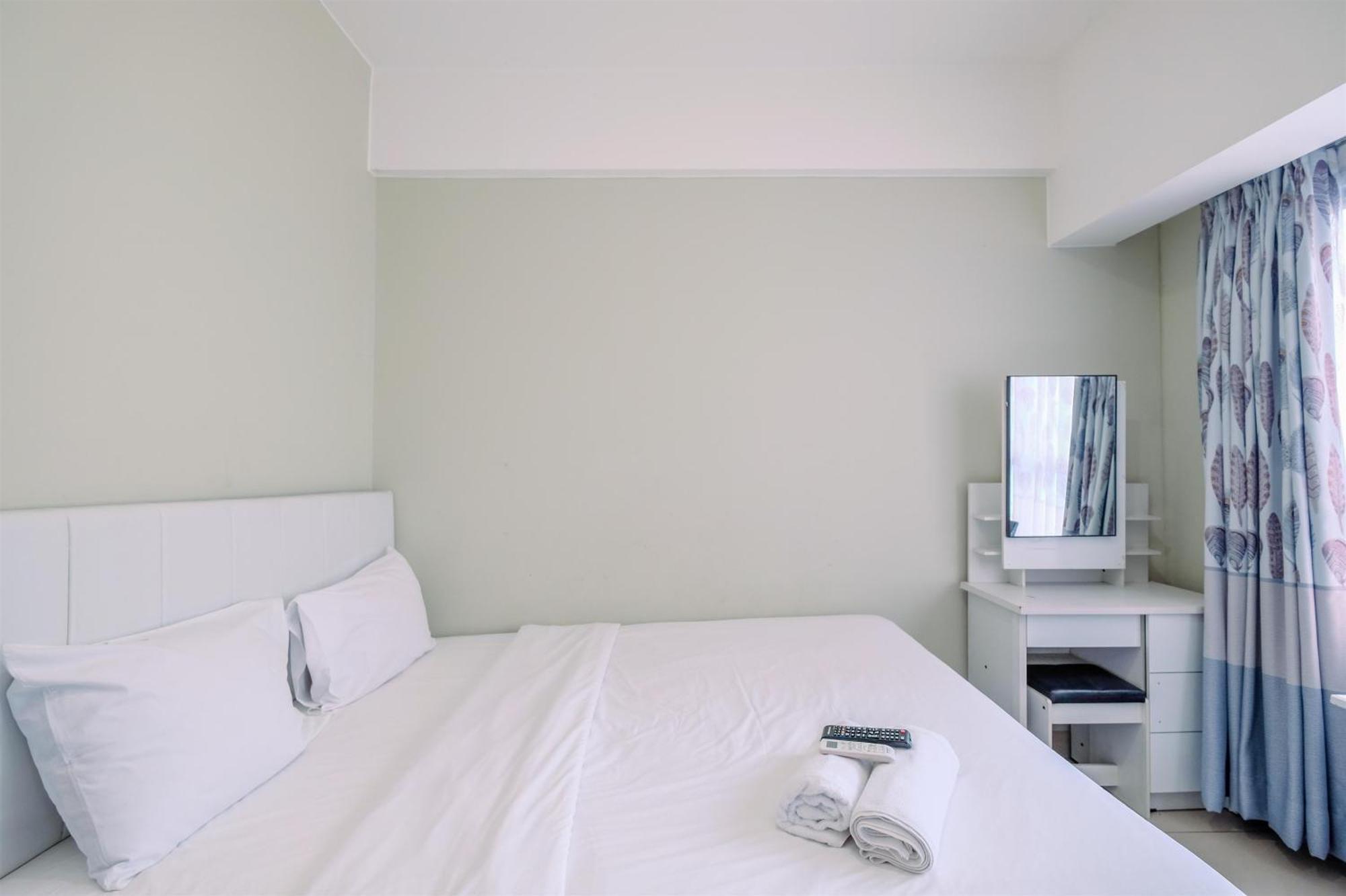 And Comfy At Springlake Summarecon By Travelio *